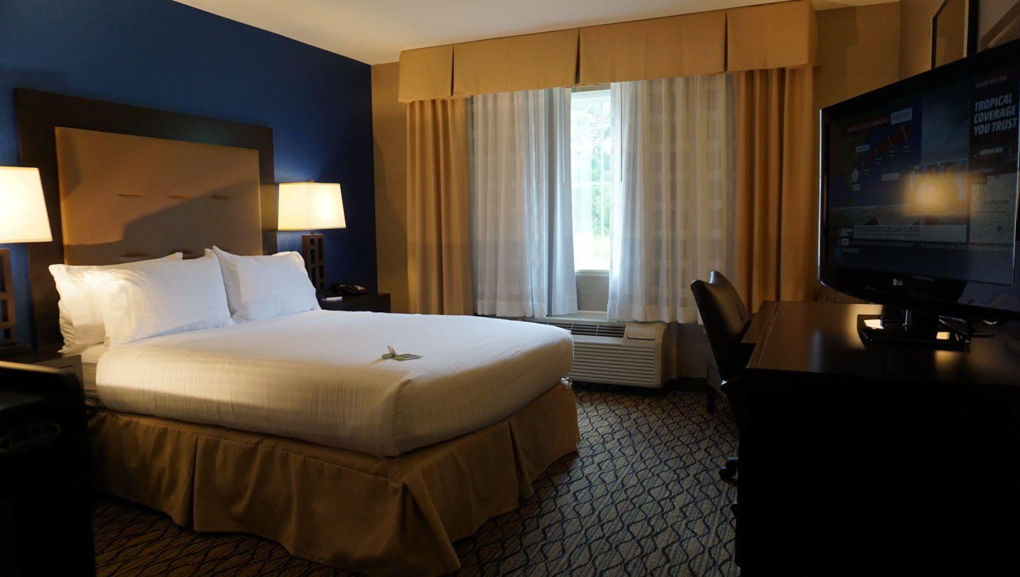 Holiday Inn Express & Suites Gibson By Ihg New Milford Exterior foto